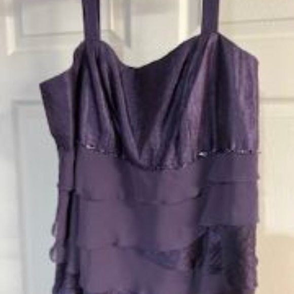 Dress with matching jacket - Picture 2 of 3